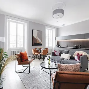 https://altido-luxurious-2-bedroom-apt-on-notable-george-street.edinburghhotelsuk.org
