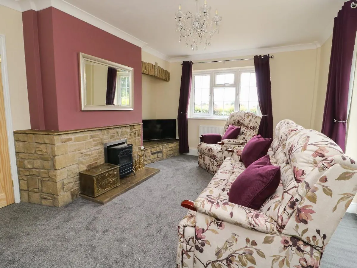2 Crosslands Villa York